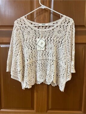 Bohemian style hollow out crochet knit top